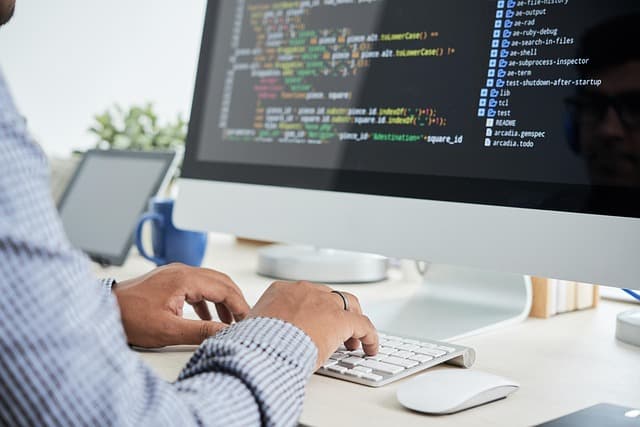 Anonymous Functions (Closures) in PHP — How They Work